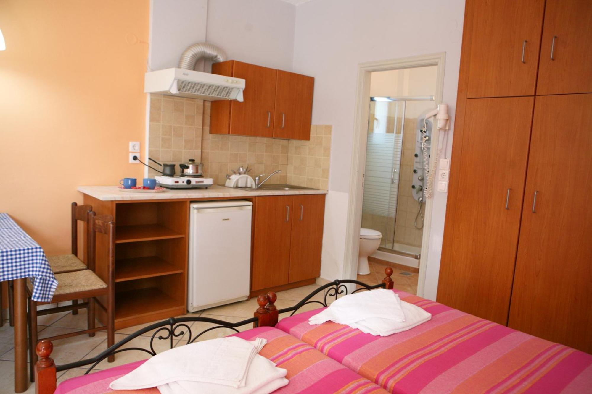 9 Musses Hotel Apartments Skala Mistegnon Room photo